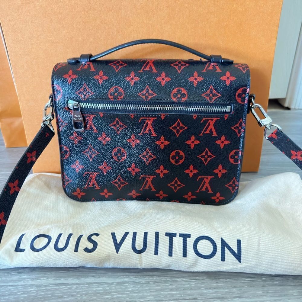 Louis Vuitton Limited Edition Monogram Infrarouge Canvas Pochette Metis - Picture 3 of 16